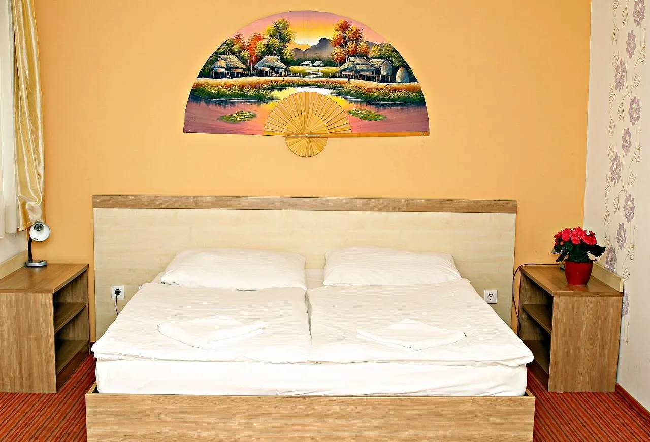 Silver Hotel Budapest City Center